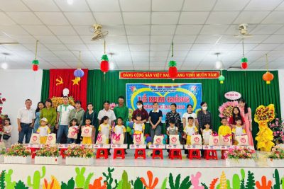 🎉🎉🎉CHÀO MỪNG NĂM HỌC MỚI 🎉🎉🎉🎉 🌸🌸🌸🌸Hôm nay, trong không khí tưng bừng của ngày khai giảng năm học mới, cô và trò Trường Mầm non Tân Hiệp cùng nhau hân hoan bước vào một hành trình mới đầy niềm vui và hy vọng.   🎈🎈🎈🎈 Ngày khai giảng không chỉ là ngày hội đến trường của các bé, mà còn là dịp để tập thể sư phạm nhà trường khẳng định quyết tâm tiếp tục đổi mới, nâng cao chất lượng nuôi dưỡng, chăm sóc và giáo dục trẻ. Đặc biệt, năm học này càng thêm ý nghĩa khi toàn ngành giáo dục kỷ niệm 80 năm xây dựng và phát triển (1945–2025). Trải qua chặng đường 80 năm vẻ vang, ngành giáo dục Việt Nam. 💐💐💐💐Tập thể cán bộ, giáo viên, nhân viên và các cháu Trường Mầm non Tân Hiệp tự hào được góp phần nhỏ bé vào truyền thống vẻ vang ấy, đồng thời quyết tâm nỗ lực nhiều hơn nữa để mang đến cho các bé một môi trường học tập, vui chơi an toàn, hạnh phúc và tràn đầy yêu thương.  ♥♥♥♥Ngoài ra nhà trường xin chân thành cám ơn Quí mạnh thường quân đã đóng góp cho các trẻ có hoàn cảnh khó khăn góp phần cho buổi lễ càng ý nghĩa. 🤝🤝🤝🤝🤝🤝🤝🤝