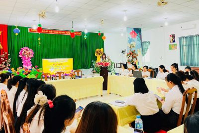 🍎🍎🍎HỘI NGHỊ VIÊN CHỨC – NGƯỜI LAO ĐỘNG NĂM HỌC 2025–2026 🍏🍋 🥰🥰Trường Mầm non Tân Hiệp, xã Tân Hiệp, tổ chức Hội nghị viên chức – người lao động nhằm đánh giá kết quả năm học vừa qua và đề ra phương hướng, nhiệm vụ và các giải pháp thực hiện trong năm học 2025–2026.🩷🩷🩷 Hội nghị là dịp để toàn thể cán bộ, viên chức, người lao động trao đổi đóng góp ý kiến nhằm nâng cao chất lượng chuyên môn, cải thiện môi trường làm việc và phát huy vai trò của mỗi cá nhân trong sự phát triển chung của đơn vị. 🩷❤️💕Hội nghị đã diễn ra thành công tốt đẹp, trong không khí nghiêm túc, dân chủ và đầy tinh thần trách nhiệm./.